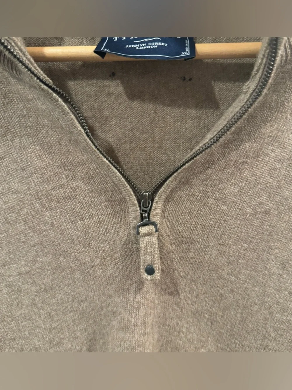 Charles Tyrwhitt -- 100% Cashmere Zip Neck Sweat -- Tan XL-- Great Condition